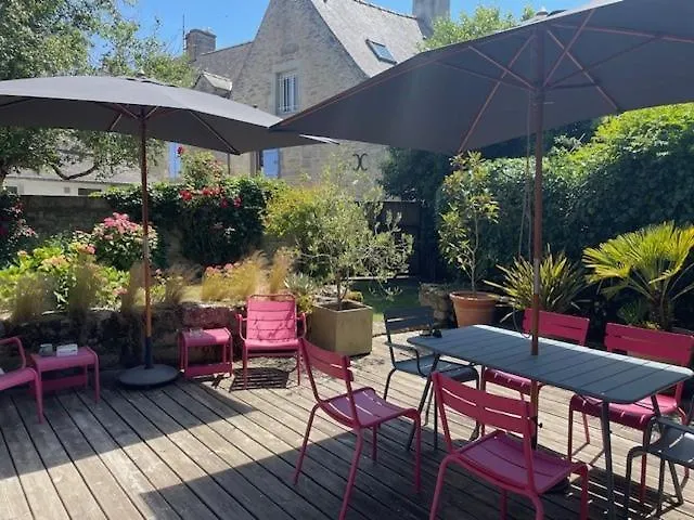 Maison De Charme, Jardin Clos Sud, Terrasse, 2 Minutes Plages, Au Coeur Du Village De Piriac, 4 2 Sdb.